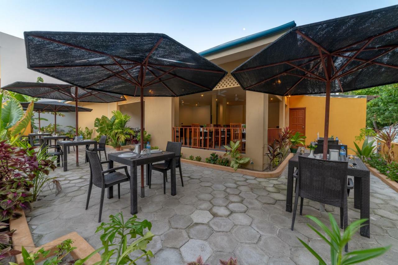 Nala Veli Beach & Spa Ukulhas Buitenkant foto